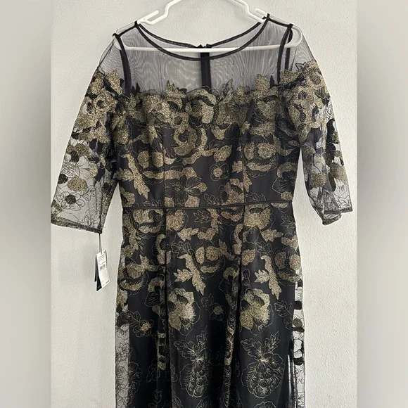 Adrianna Papell Black and Gold Lace Mesh Dress Long Sleeves Gown Size 12 - Picture 3 of 16